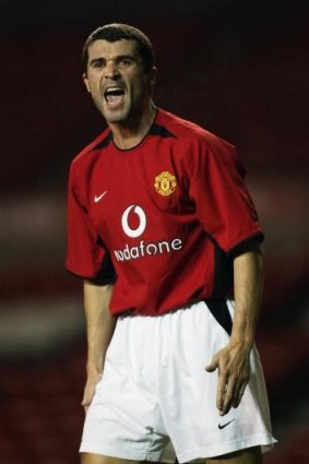 Roy Keane playing for Manchester United in 2002.