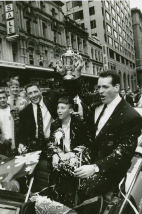 A tickertape parade welcomes the Wallabies in 1991 after winning the Rugby World Cup.