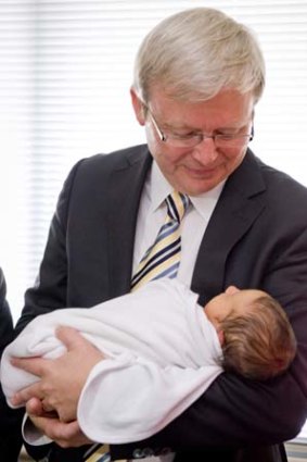 Kevin Rudd visits a hospital in March 2010.