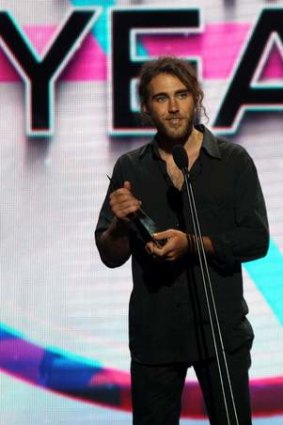 Matt Corby winning song of the year at ARIAs 2013.