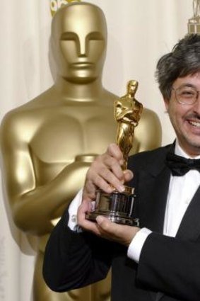 Andrew Lesnie wins the Oscar for best cinematography in March 2002 for his work on <i>Lord of the Rings: The Fellowship of the Ring</i>.