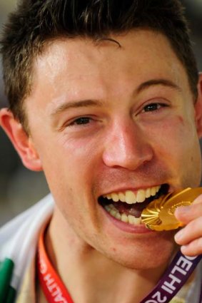 Shane Perkins wins gold medal in the Men's Sprint.