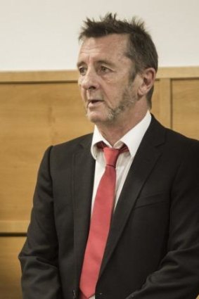 Phil Rudd pleads guity in Tauranga District Court to drug charges and threatening to kill.
