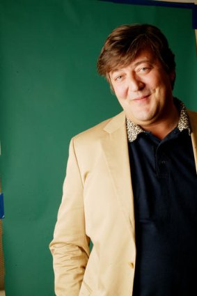 Stephen Fry is proving a big draw in the live version of <i>QI</i>.