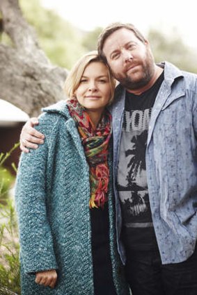Justine Clarke and Shane Jacobson in <i>The Time of Our Lives</i>.