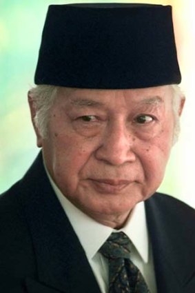 Former Indonesian president Suharto: allegedly offered suitcases of cash.