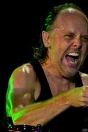 Lars Ulrich on drums.