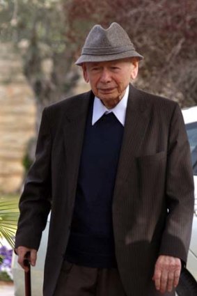 Politically active into his 90s &#8230; Benzion Netanyahu visiting Israel's President, Shimon Peres, in 2009.