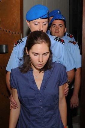 Italy's highest court has ordered a retrial for Amanda Knox and her former boyfriend Raffaele Sollecito over the 2007 killing of Meredith Kercher.