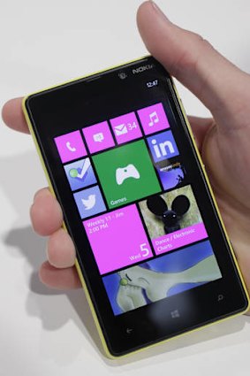 THe Lumia 820.