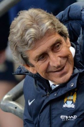 Manuel Pellegrini says his team will not be distracted by what Jose Mourinho does with Chelsea.