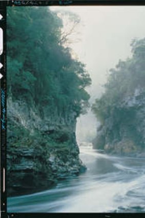 Peter Dombrovski's iconic image of Rock Island Bend.