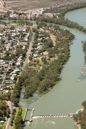 The new draft plan for the Murray-Darling basin faces criticism.