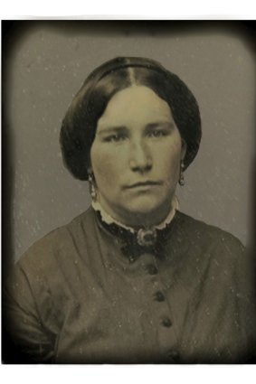 Lilli Nichols was the wife of the captain of a merchant ship that American Confederate Captain James Waddell captured and then sank, taking the Nichols and the crew prisoner until the USS Shenandoah docked in Melbourne. 