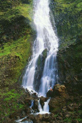 Kaluahine Falls.