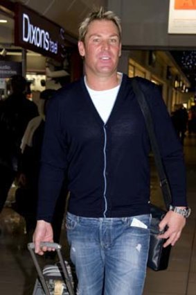 Shane Warne leaves Heathrow bound for Australia, via Abu Dhabi.