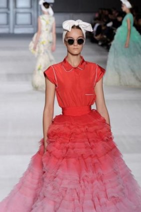 Ombre effect and 3D texture at Giambattista Valli. 