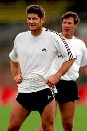 Gavin Crosisca during pre-season training for Collingwood in 1999.