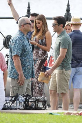 Surviving the humidity ... <i>Modern Family</i>'s (L-R) Ed O'Neill, Sofia Vergara, Ty Burrell, Julie Bowen and Jesse Tyler Ferguson at Dawes Point Park.