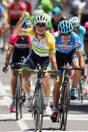 Gerrans clenches his fist in triumph after crossed the finish line of the first stage of the Tour Down Under.