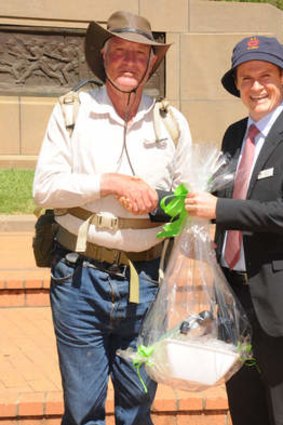 Malcolm Brown with the mayor of Dubbo, Mathew Dickerson.