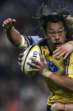 Evergreen ... Tana Umaga is keen to play Super Rugby.