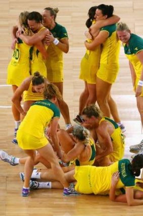 Opals celebrate their Commonwealth Games gold medal.