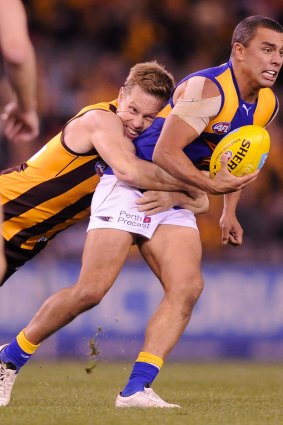 Daniel Kerr playing for the West Coast Eagles.