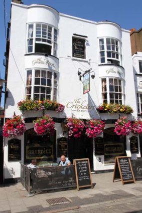 The Criketers pub, Greene's "favourite resort".