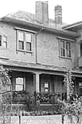 The villa in 1920.