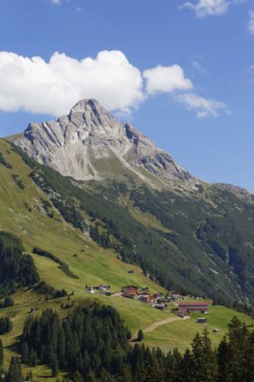 View of Biberkopf mountain at Lechleiten.