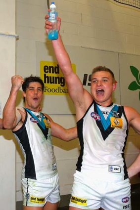 Cheers: Angus Monfries (left) and Ollie Wines.