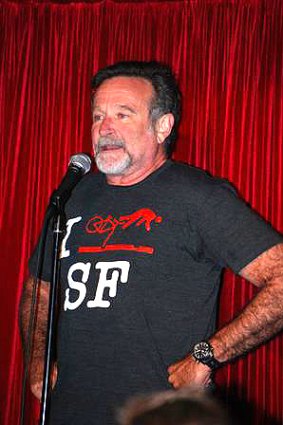 Robin Williams in an impromptu stand-up show at Sugarmill.