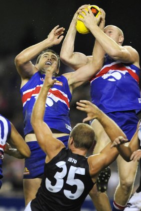 Bulldog recruit Barry Hall takes the mark that led to the winning goal against Port Adelaide.