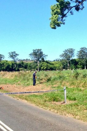 Police searching bushland near Gympie where the body was found. Photo: Sarah Greenhalgh/Ten News via Twitter