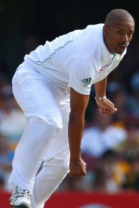 "He knew that at some stage he was going to run into something like this" South African bowling coach Allan Donald on Vernon Philander.