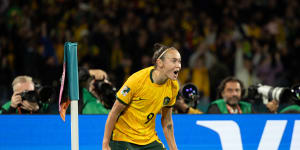 Kerr returns as two beautiful goals propel magic Matildas into quarter-finals