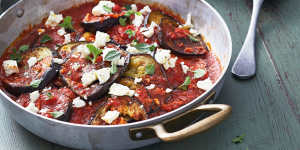 Saucy and so so good:Skordostoumbi (eggplant with garlic and tomato).