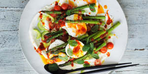 Neil Perry's pan-friend asparagus,poached eggs and yoghurt with sriracha chilli sauce