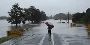 NSW weather as it happened:Floods across Sydney and NSW as more rain lashes the state,Warragamba Dam spills