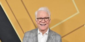 US comedian Steve Martin,a serious collector of Indigenous art,owns work by Gabori.