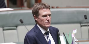 Porter opens door to talks with Lambie,Hanson on union-busting bill