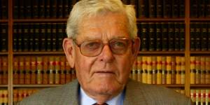 Legendary Australian barrister and politician Tom Hughes dies aged 101