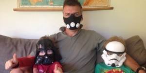 Tim Jarvis'sons,William and Jack,donned Star Wars masks to help their father prepare for breathing on his recent mountaineering expedition.