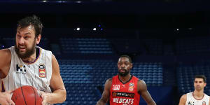 Andrew Bogut stars as Sydney Kings beat Perth Wildcats