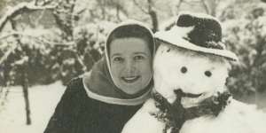 Trixie Gardner enjoys winter in London in 1954.