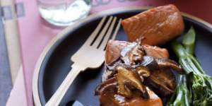 Teriyaki salmon with shiitake mushrooms.