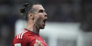 Wales snatch draw through Bale penalty,Netherlands beat Senegal