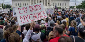 Crowds outsdie Supreme Court after its decision to overturn Roe v. Wade