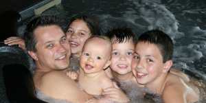 Ben Beale with his children Jasmin,Mitch,Hayden and Jett.